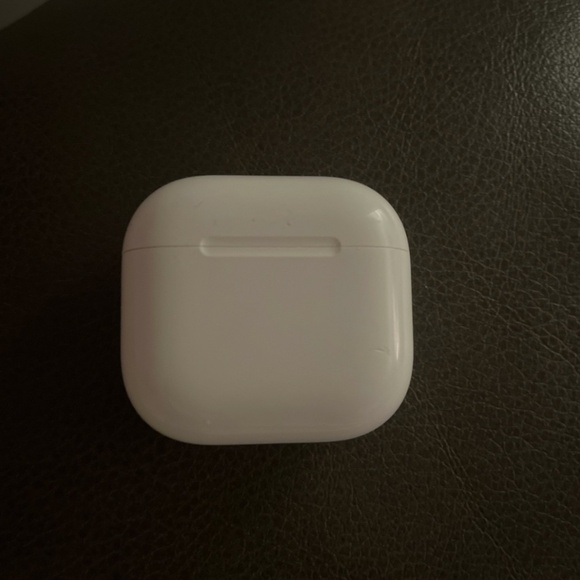 AirPod 3 - Picture 1 of 3
